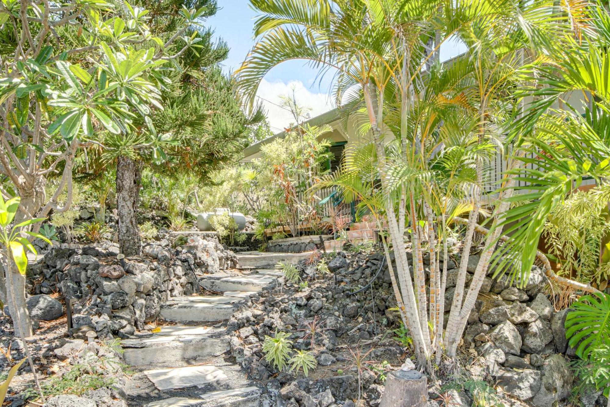 Ocean-View Bungalow Walk To Pebbles Beach! Hookena Ngoại thất bức ảnh